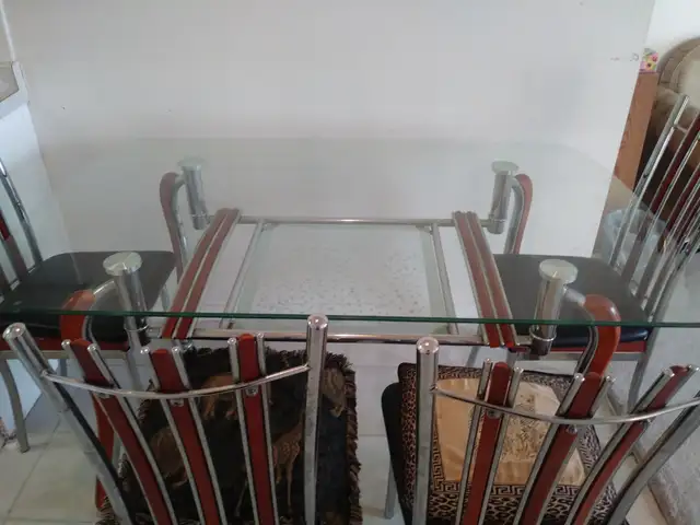 Glass Kitchen/Dining Table Set with 6 Chairs in Dining Tables & Sets in Markham / York Region - Image 4