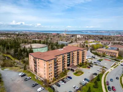 Available for Sublet or lease over take: 2 Bed, 2 Bath Apartment in Prime Location in Halifax, Nova...