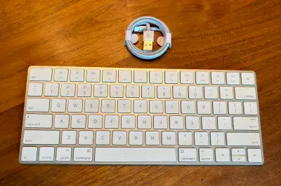 Apple Magic Keyboard, View more