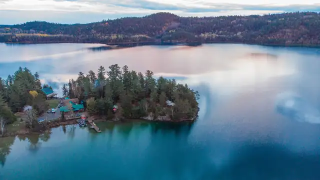 LODGE AND COTTAGES -RESERVE YOUR SUMMER STAY, NOW ! in Ontario in Canada - Image 2