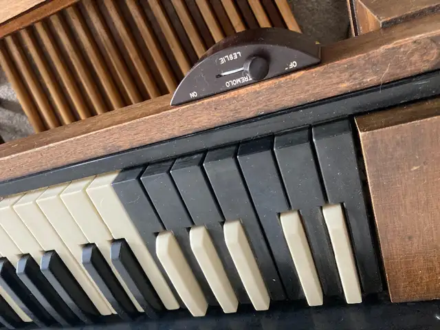Hammond Organ Leslie speaker in Pianos & Keyboards in Calgary - Image 4