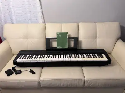 Yamaha digital piano P-35, View more