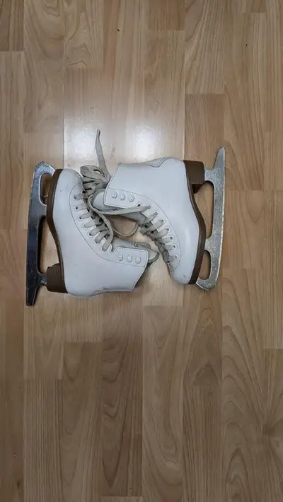 Glacier by Jackson 520 size 11 Ice Figure Skates, View more