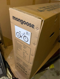 Mongoose Flatrock mountain bike, 21 speeds, 26 inch wheels