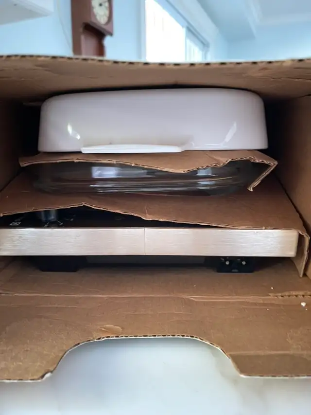 NEW OPEN-BOX ELECTROMATICS BY CORNING E1310 TABLE RANGE (WHITE) in Kitchen & Dining Wares in Mississauga / Peel Region - Image 4