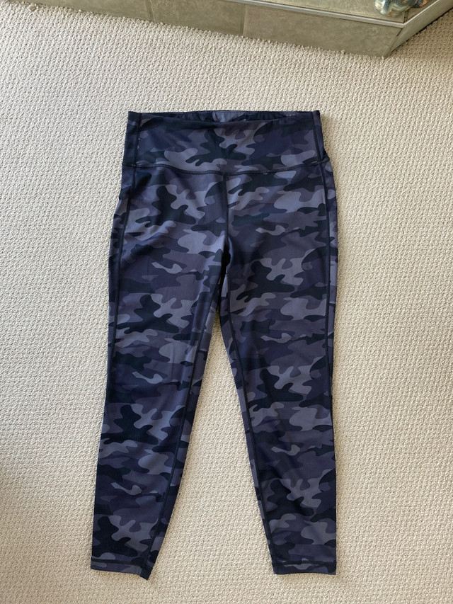 Lole Yoga pants black grey camouflage workout leggings in Women's - Bottoms in Calgary