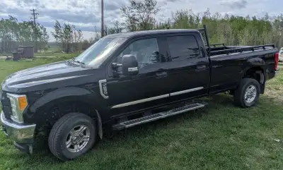 2017 Ford F-250 XLT SuperCrew 4x4 – $33,000 160,820 km Selling our 2017 Ford F-250 XLT Crew Cab beca...
