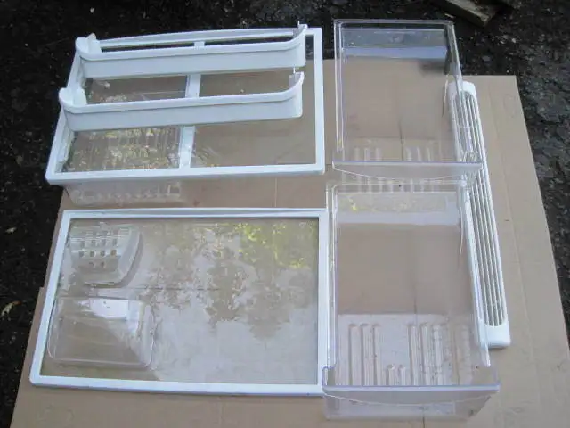 KENMORE (Sears) Refrigerator Parts - Divers Pieces Réfrigérateur in Refrigerators in City of Montréal - Image 7