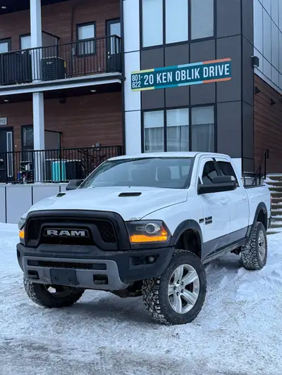 2017 Ram 1500 Rebel Crew Cab (4x4) Private Sale ( No Tax ) Clean Title & Freshly Safetied Fresh Oil...