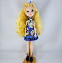 Blondie Lockes Ever After High Doll First Chapter Mattel. Used.