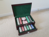 **BRAND NEW** 500 Chips Poker Set In Solid Wood Case
