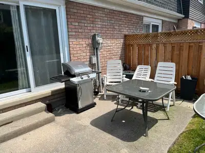 Furnished room near Lambton College available