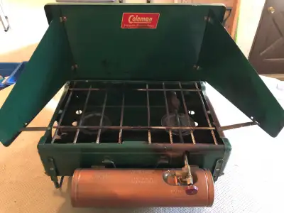 1950’s era two burner camp stove. Model 4M in good condition.