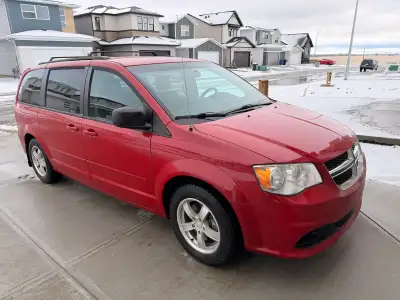 2014 Dodge Caravan SE. 151000kms Always serviced, no issues Mostly highway KM $9000 OBO