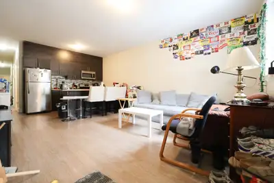 Hi everyone! I’m helping a friend’s kid find a roommate for a 6-bedroom student apartment near Unive...