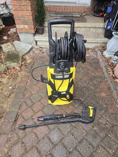 KARCHER Pressure washer. 2000PSI PLEASE WATCH THE VIDEO.  Works , View more