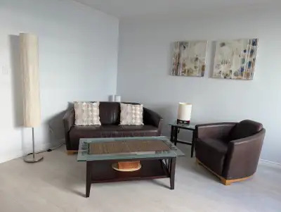 Looking for a quiet, clean, and responsible individual to move into a bright, spacious private room...