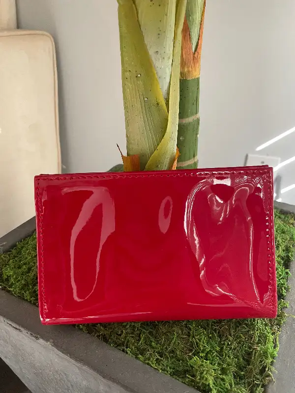 Ysl red clutch purse in Women's - Bags & Wallets in City of Toronto - Image 3
