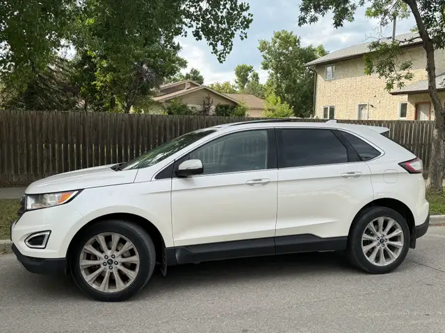 2017 Ford Edge Titanium AWD541162145192366084