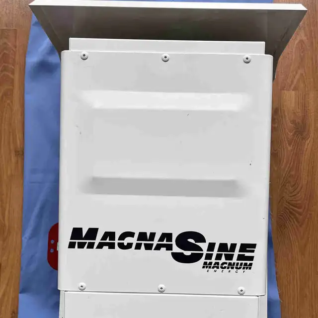Magnum MS4024AE Inverter w/accessories