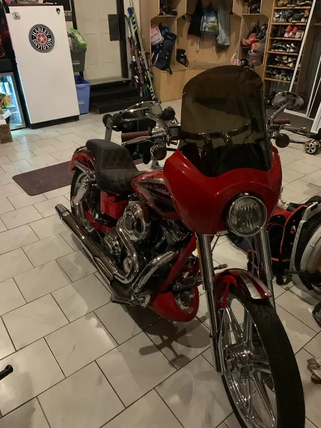 CVO dyna in Street, Cruisers & Choppers in Barrie - Image 3
