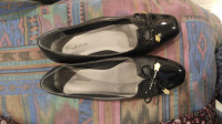 Souliers pour dame.  Women's shoes.  taille/size 7