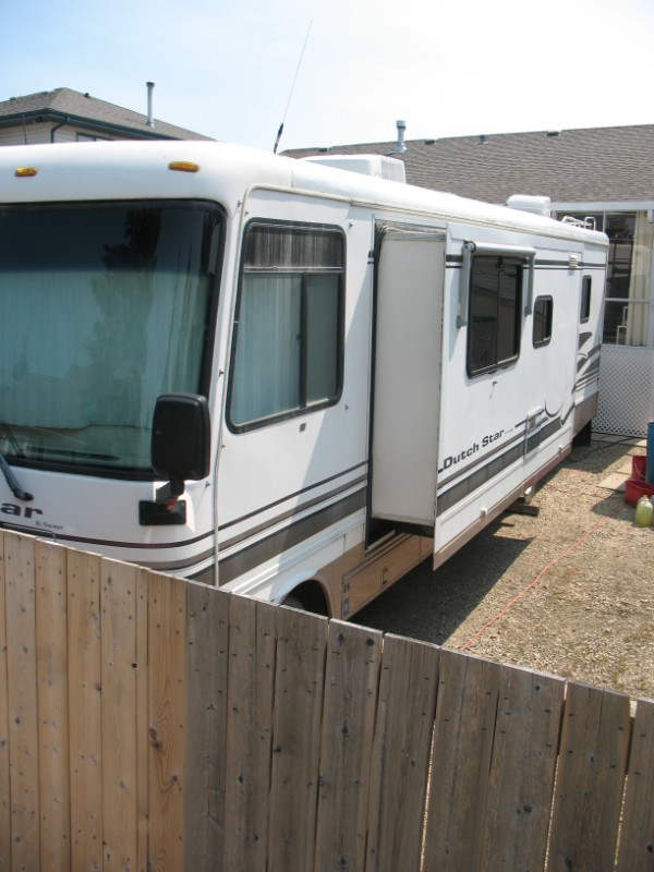 CLASS A MOTORHOME 2 SLIDES RVs & Motorhomes Red Deer Kijiji