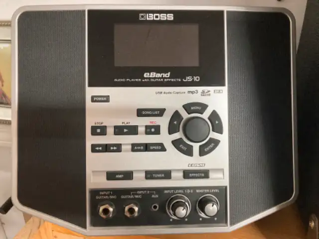 Electric guitar63771549109633120