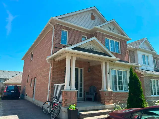 Spacious Basement Apartment with 2 Bedrooms in WHITBY !!! in Room Rentals & Roommates in Oshawa / Durham Region - Image 2