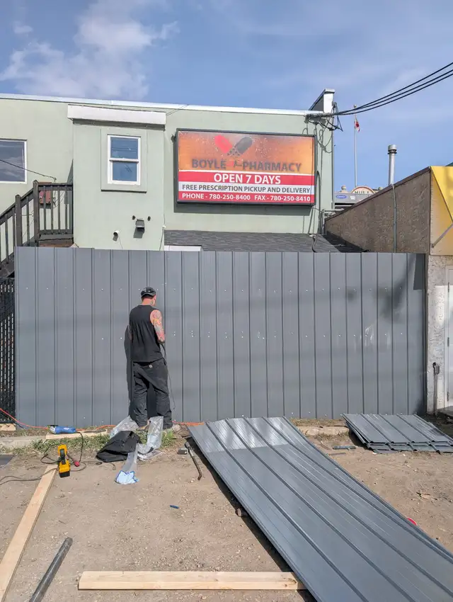 Edmonton Fence in Fence, Deck, Railing & Siding in Edmonton - Image 11