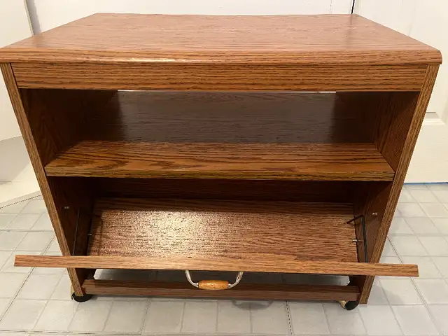 Meuble d’appoint in TV Tables & Entertainment Units in Trois-Rivières - Image 3