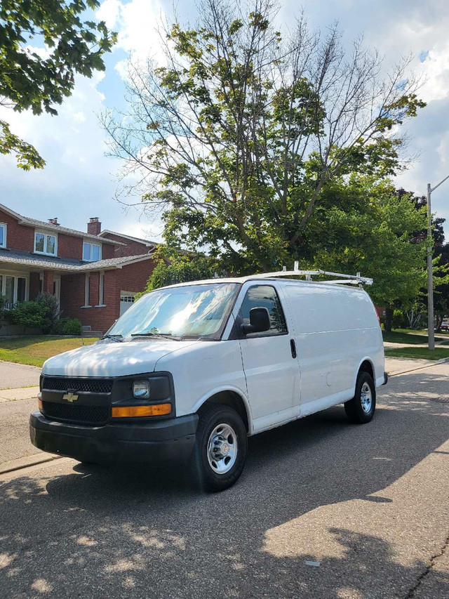 2009 Chevrolet Express 2500 Cagro Truck in Cars & Trucks in Mississauga / Peel Region - Image 4