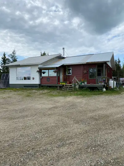 Embrace the off grid lifestyle with this 181 acres of woodland. 24 volt Schneider solar system. (Hyd...