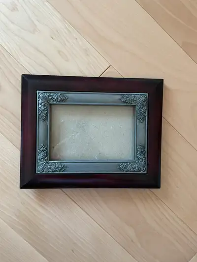 Vintage picture frame, View more