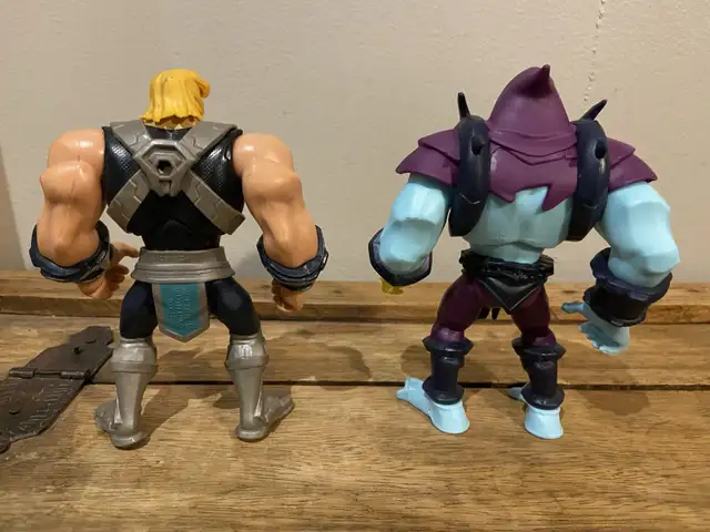 Masters of the Universe He-Man, Battle Cat, Skeletor in Toys & Games in Oshawa / Durham Region - Image 5