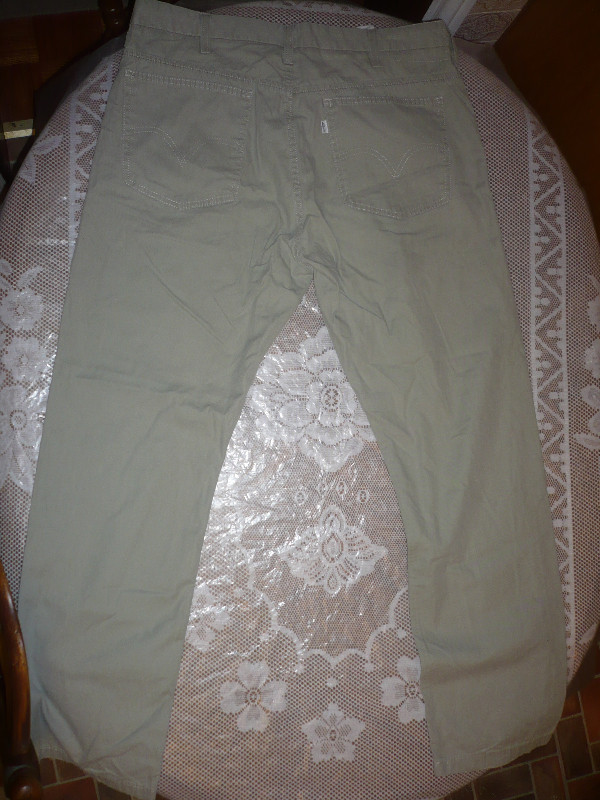 pants: Men's Levis 505 Trouser 36X32 in Men's in Cambridge - Image 4