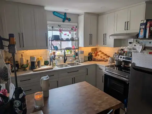 Newly renovated 2 Bed 1 bath 900sqft apartment for rent. Available July 1st 2025. This unit was newl...