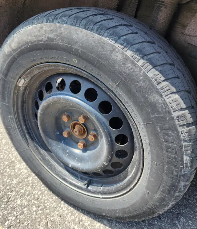 Winter rims with tires. in Tires & Rims in City of Toronto - Image 2