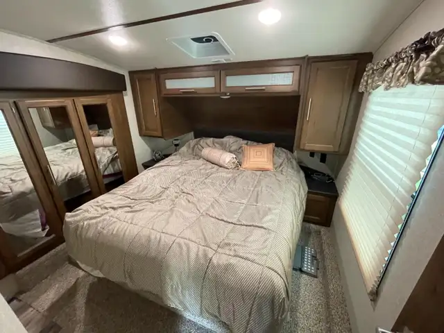Fifthwheel Cougar 29RDB Half Ton 2019 in RVs & Motorhomes in Rimouski / Bas-St-Laurent - Image 7