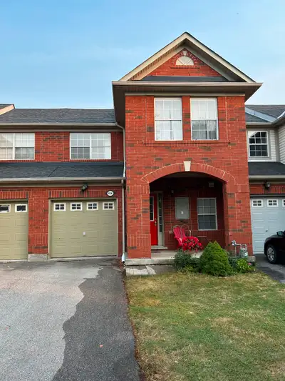 Townhouse for rent Location:Milton Rent price:$3000 plus utilities Parking:1 inside the garage and 2...