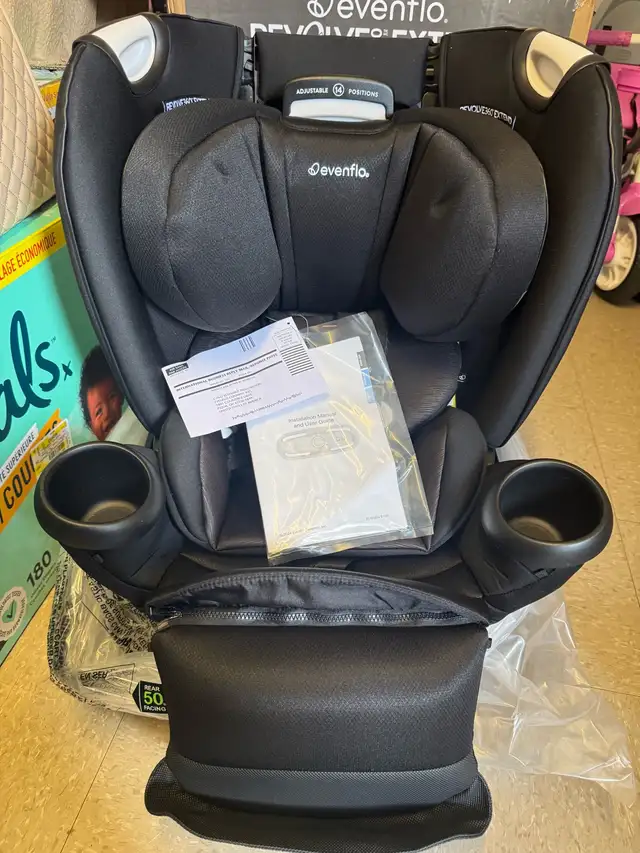 Evenflo Revolve 360 Extended Convertible Car seat  in Strollers, Carriers & Car Seats in Edmonton - Image 2
