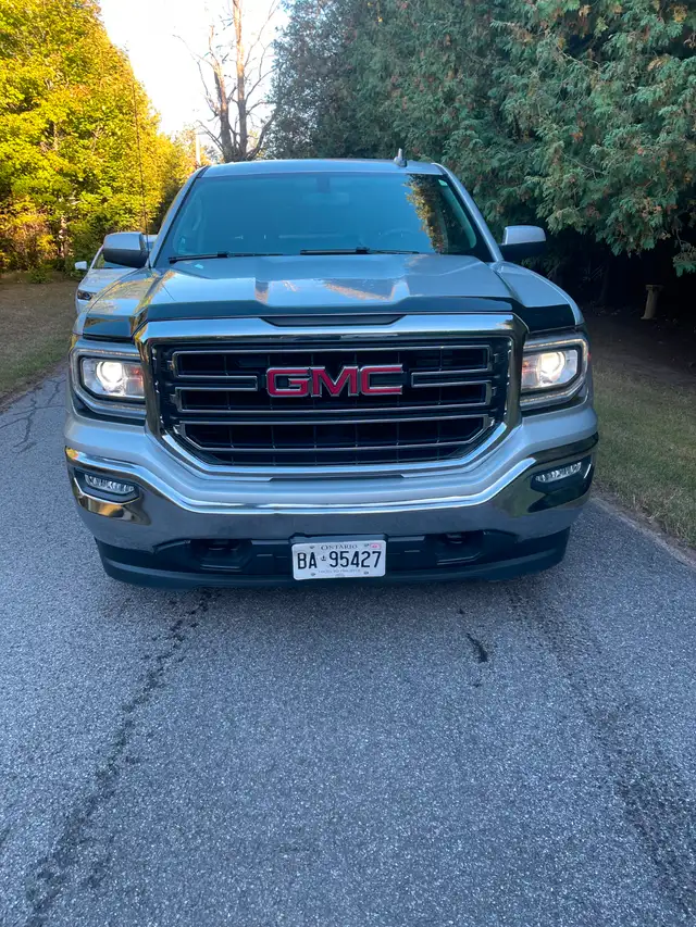 2019 GMC Sierra Double Cab for sale (Low Km's, One Owner)63804761147521121