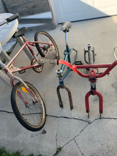VINTAGE 1980’s ? BMX’s . What is in the pictures is what is for sale. Not selling parts off. Frames...