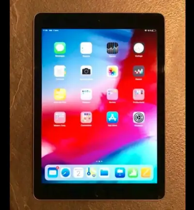 Ipad Air 2 de 64gb 9.7 pouces+Fil de Charge., View more
