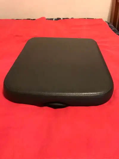 For sale is a Black leather console lid for a Dodge Ram Truck. It was from my 2005. It’s in great co...