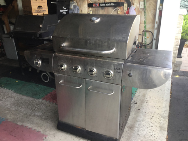 Master Chef NATURAL GAS BBQ in BBQs & Outdoor Cooking in Ottawa