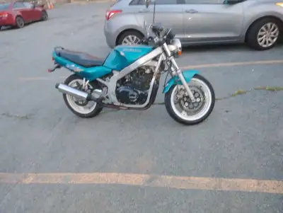 Needs a battery and back brakes for safety haven't rode it much no time with work and have many othe...