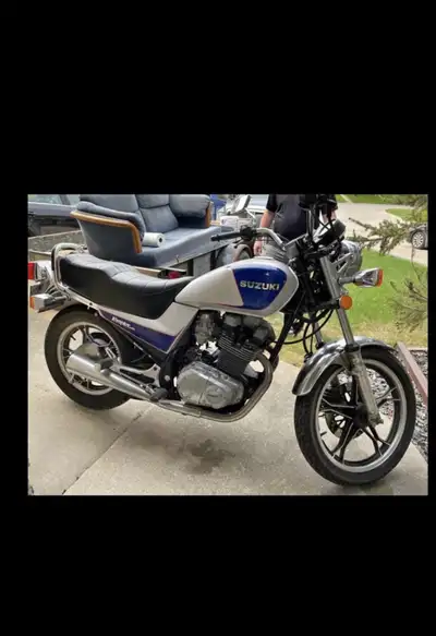 Selling this barely used motorcycle in VG condition. This is not safetied but will not require much....