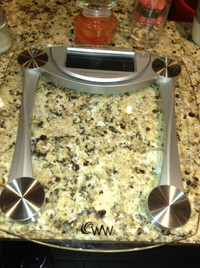 Perfect condition electronic scale for sale