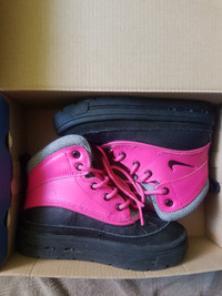Kids- Nike Pink Black Grey winter boots